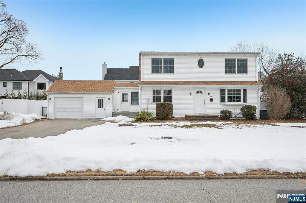 32 Garden Place - Photo 1