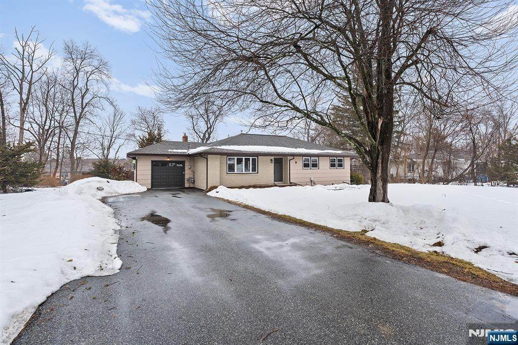 9 Adelaide Terrace - Photo 1