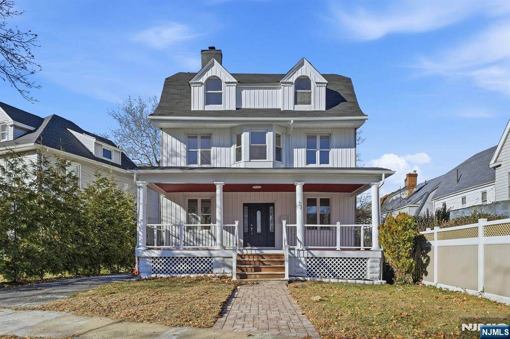 33 Midland Avenue - Photo 1