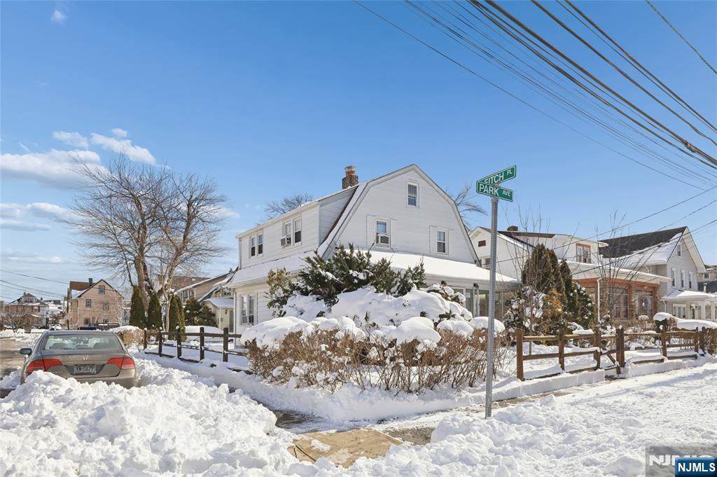 185 Park Avenue - Photo 1