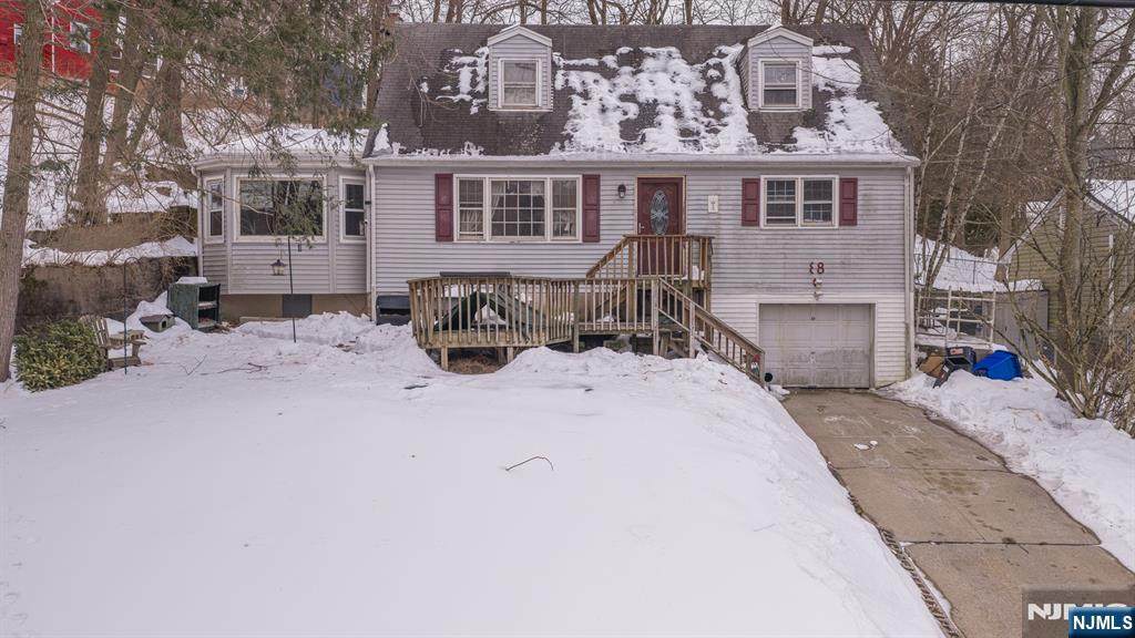 88 Lakeshore Drive - Photo 1