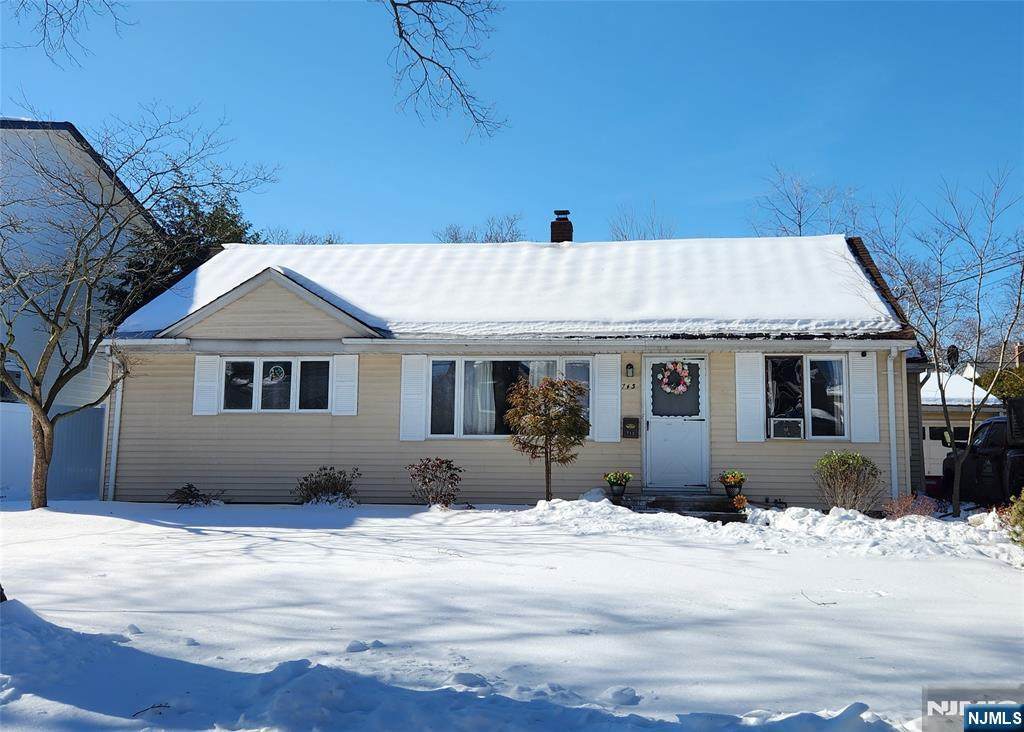 743 Boyd Road - Photo 1