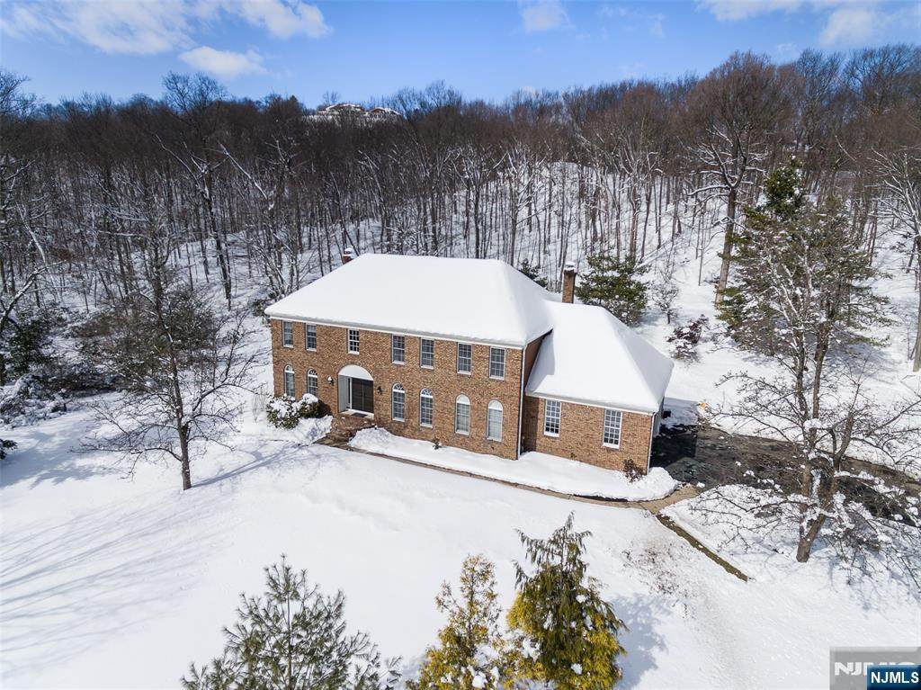 11 Clearwater Drive - Photo 1