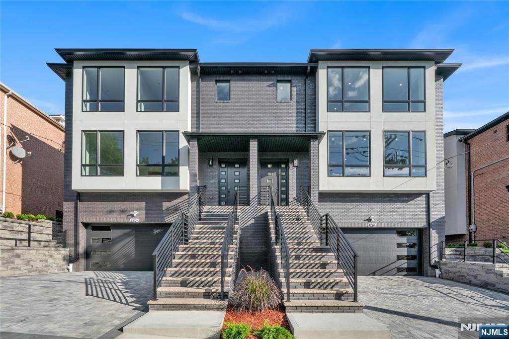 428 6th Street - Photo 1