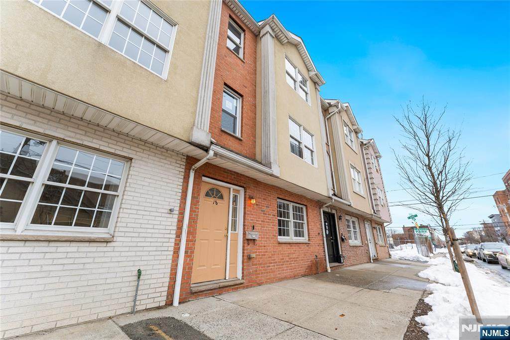 18 Kinney Street - Photo 1