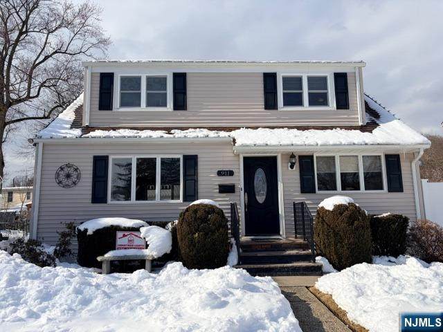 911 Colfax - Photo 1