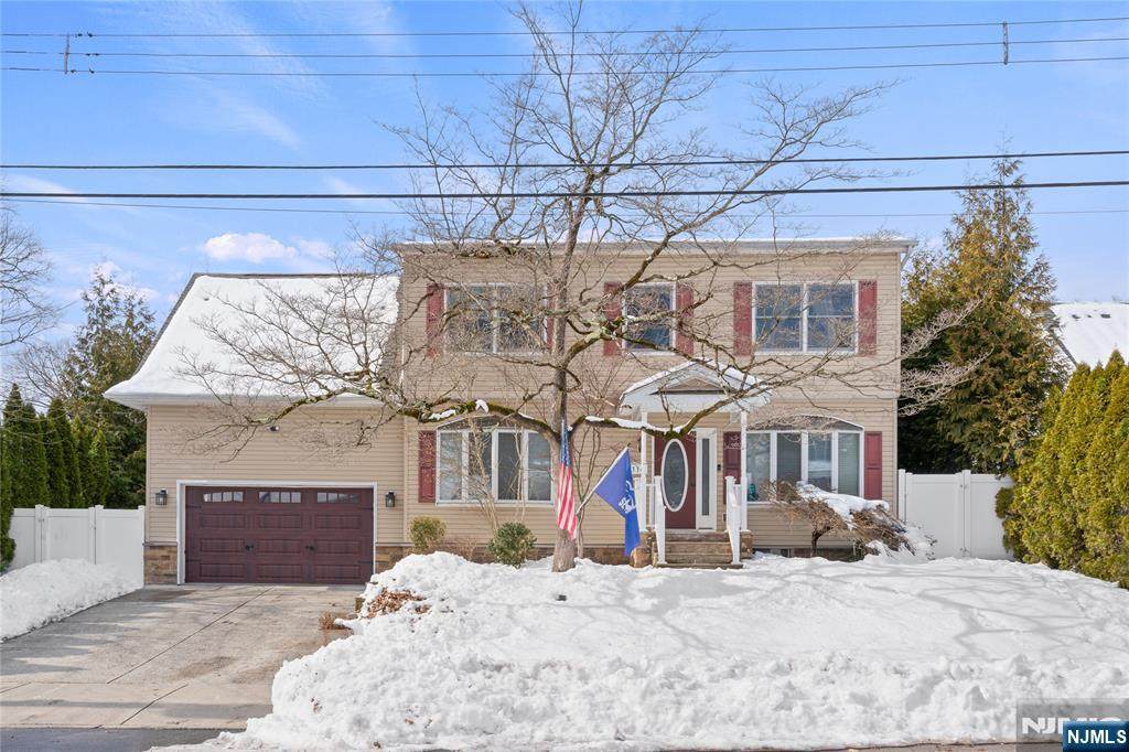 330 Hickory Street - Photo 1