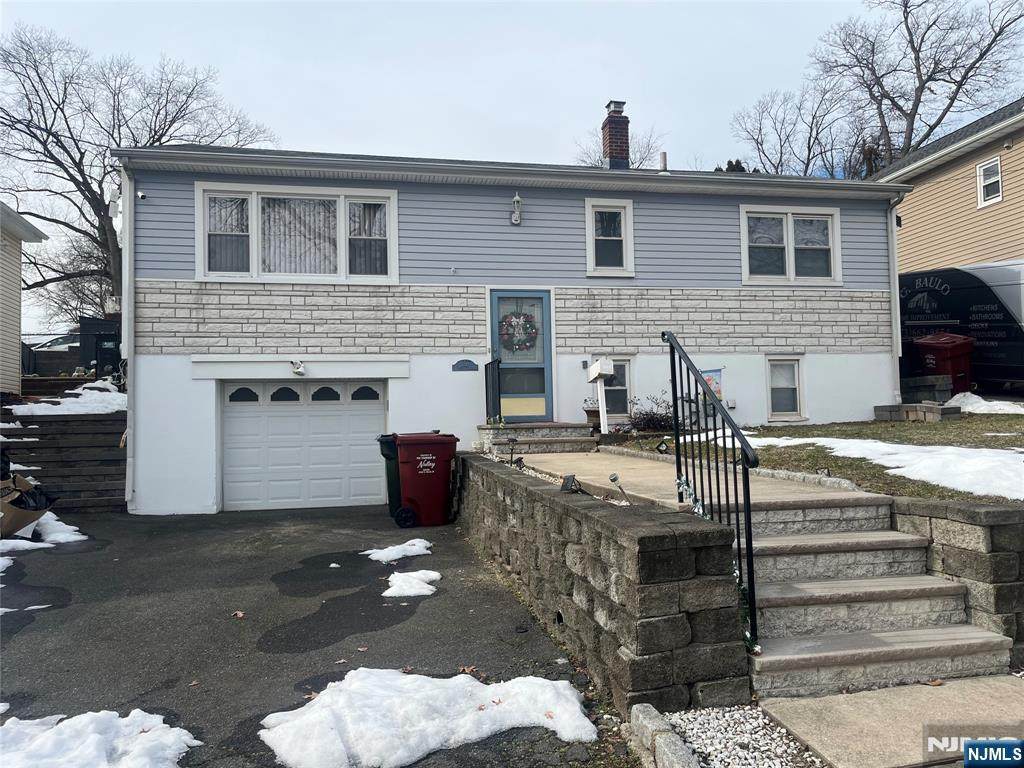 209 Van Winkle Avenue - Photo 1