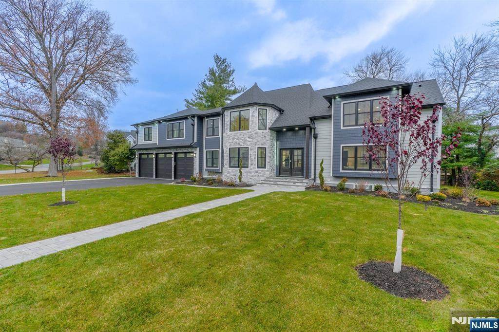 547 Highland Avenue - Photo 1
