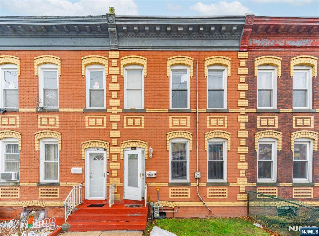 840 Grove Street - Photo 1