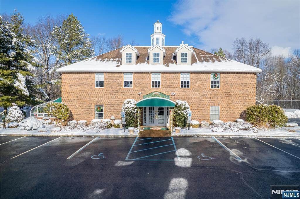 6411 Richmond Road - Photo 1