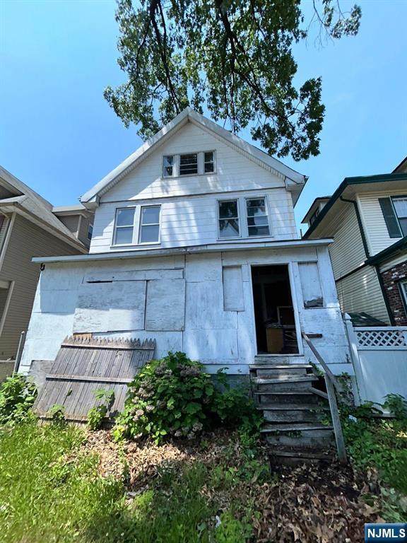 101 22nd Street - Photo 1