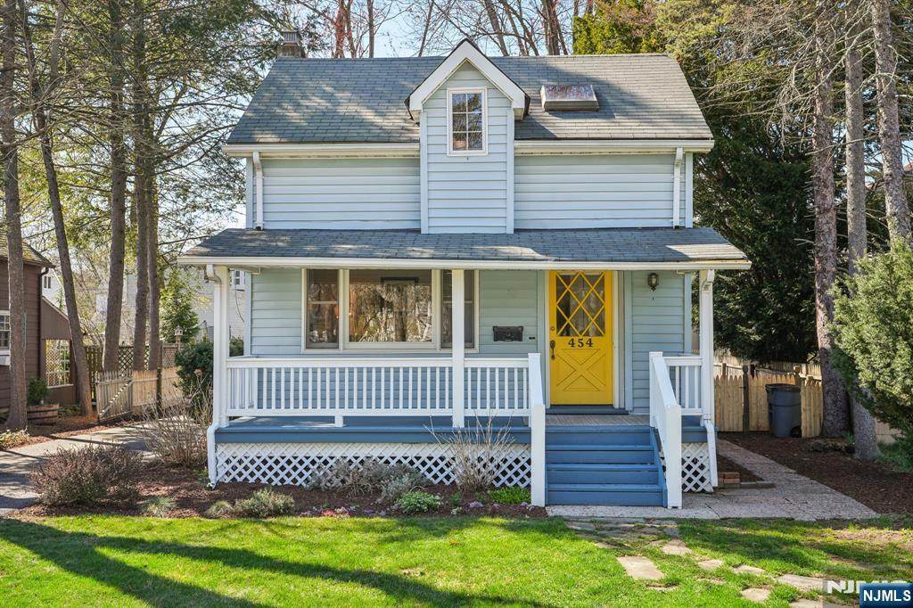 454 Northern Parkway - Photo 1