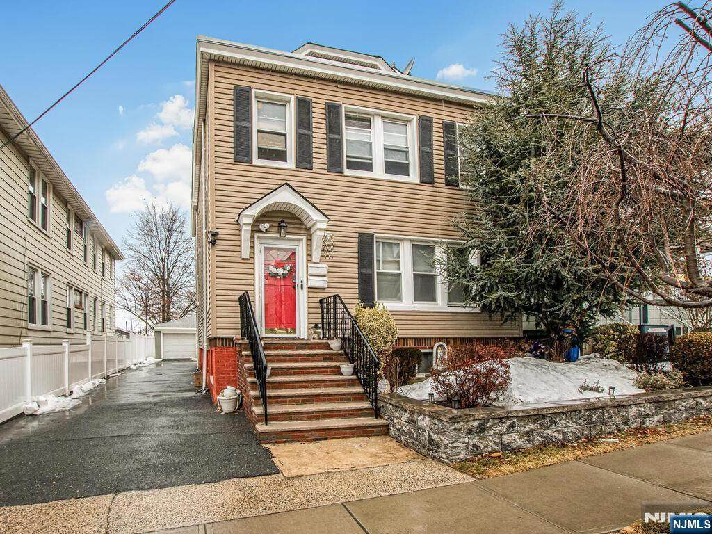 57 Clinton - Photo 1