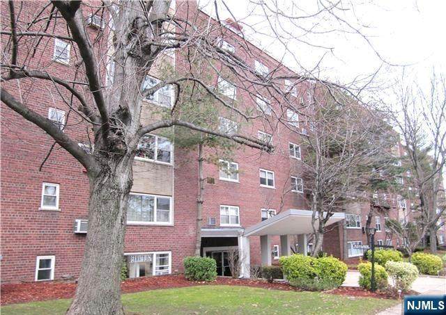 1565 Center - Photo 1