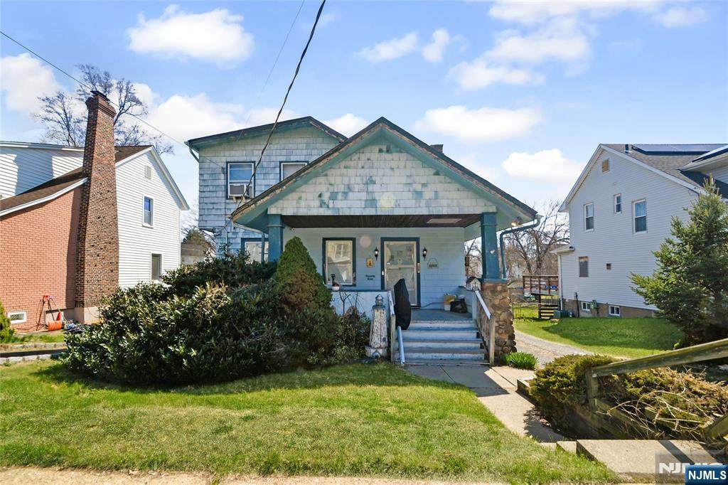 74 Cathedral Avenue - Photo 1