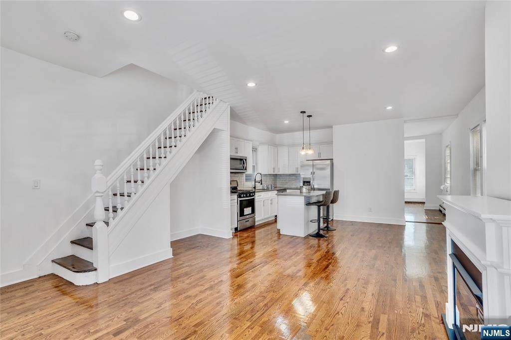 142 Steuben Street - Photo 1