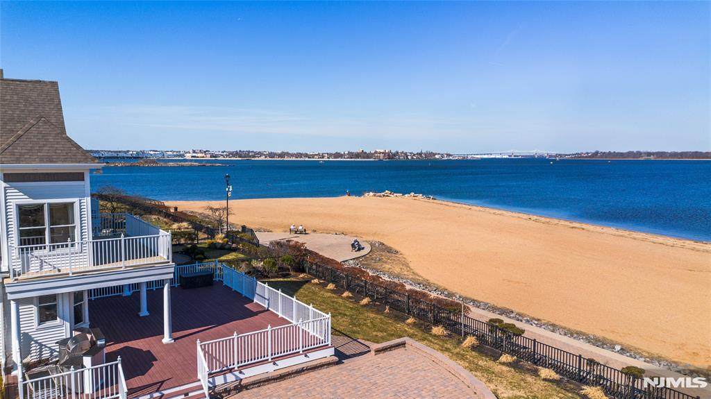 76 Raritan Reach - Photo 1