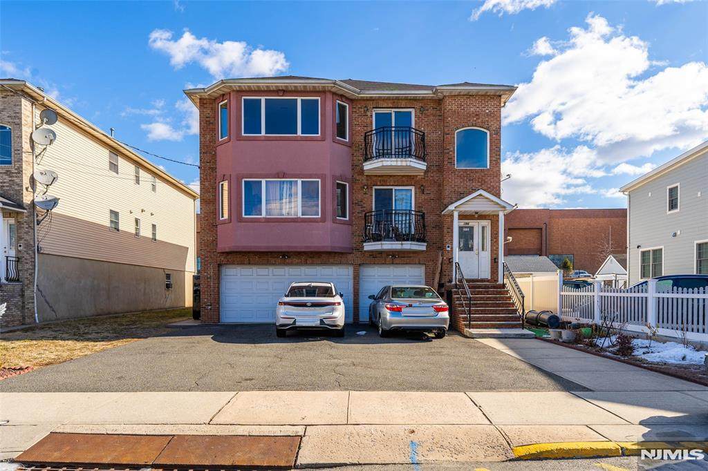 196 Sanford - Photo 1
