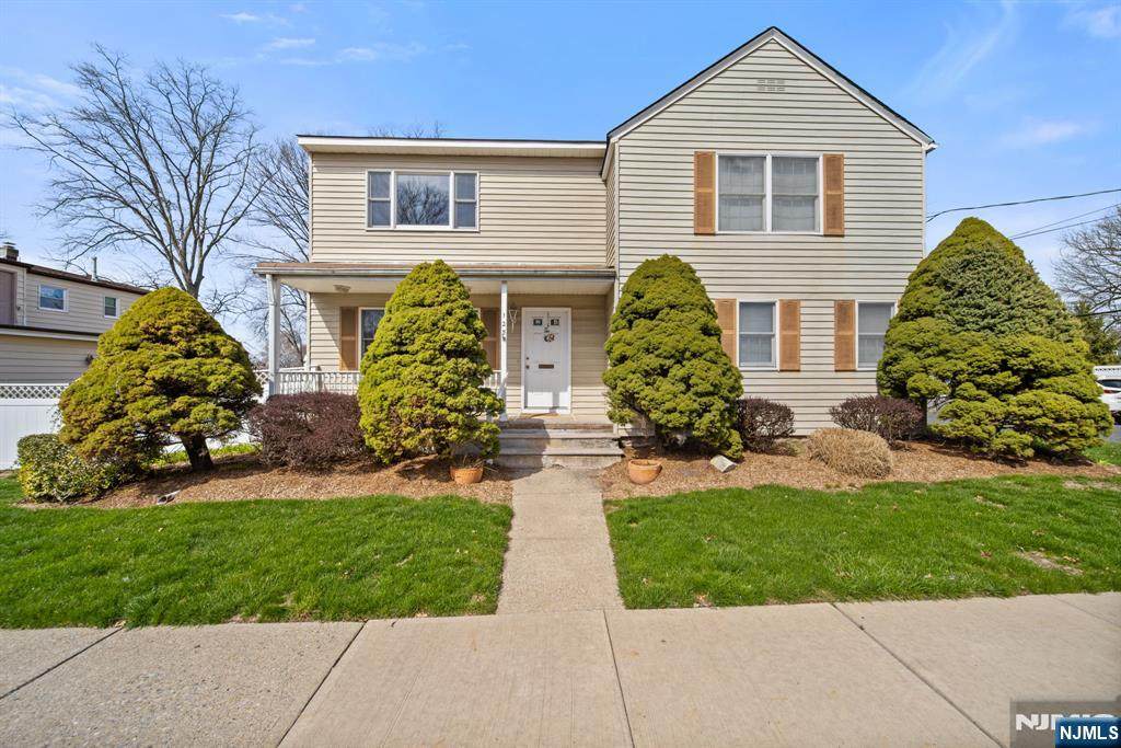 125 Merritt Avenue - Photo 1