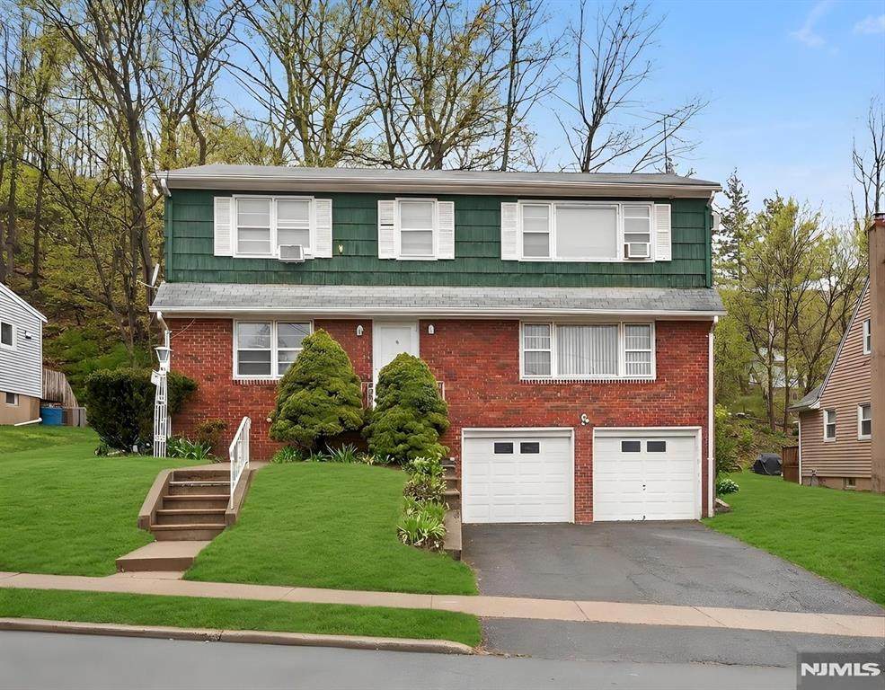 15 16th Street - Photo 1