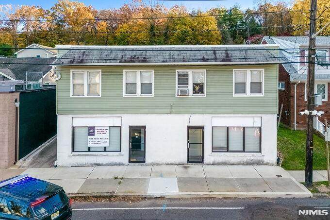 715 Main Street - Photo 1