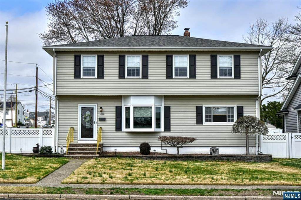 321 John Ochs Drive - Photo 1