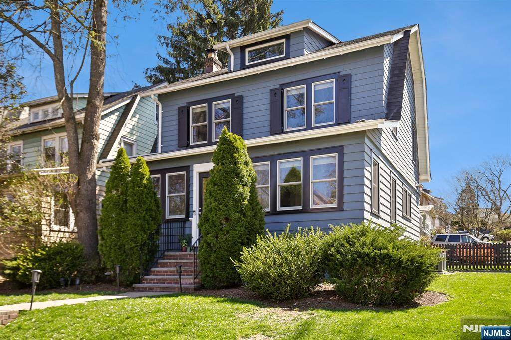 346 Academy Street - Photo 1