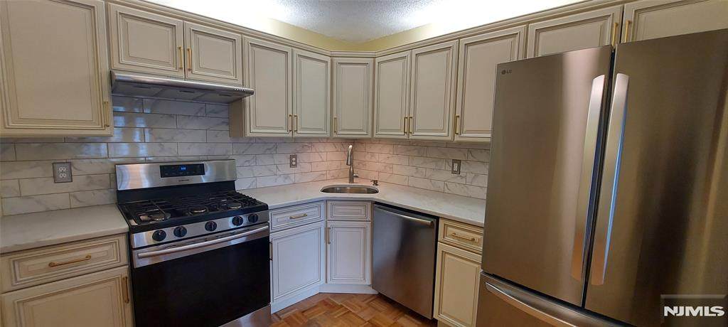 871 Juniper - Photo 1
