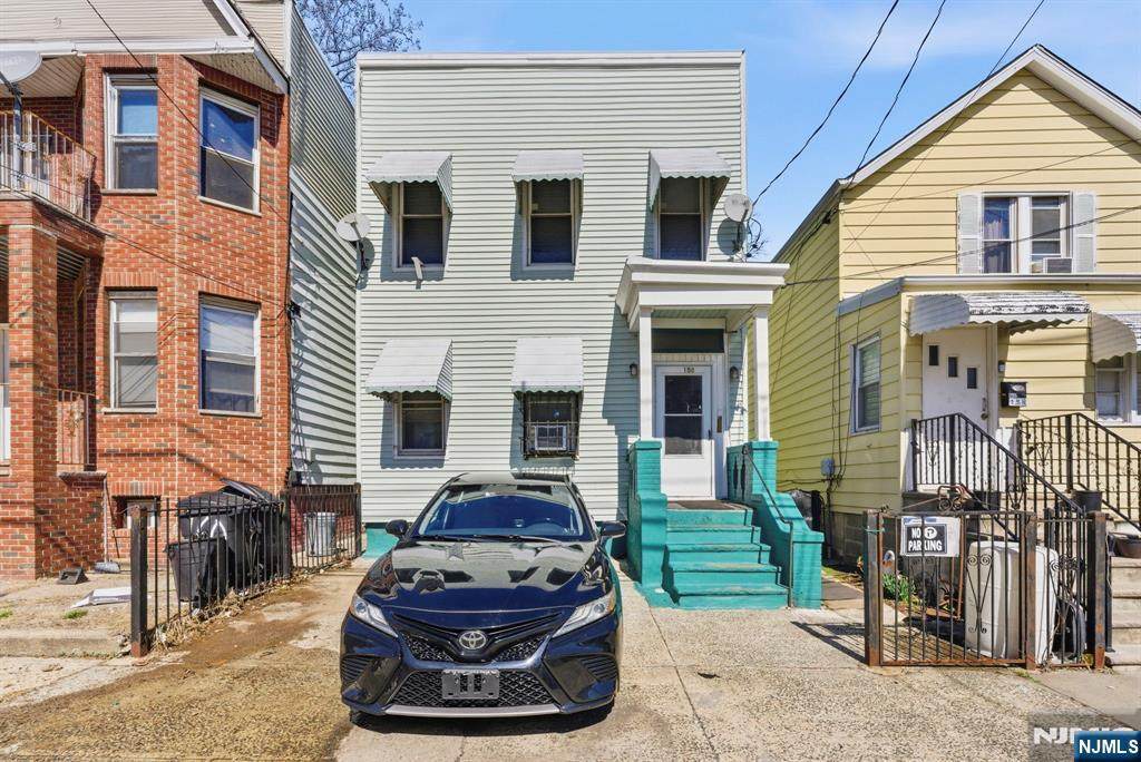 158 Fulton Avenue - Photo 1