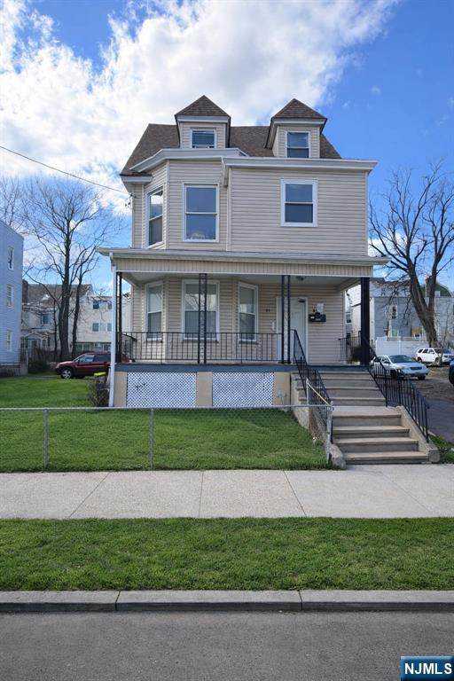 81-85 Columbia - Photo 1