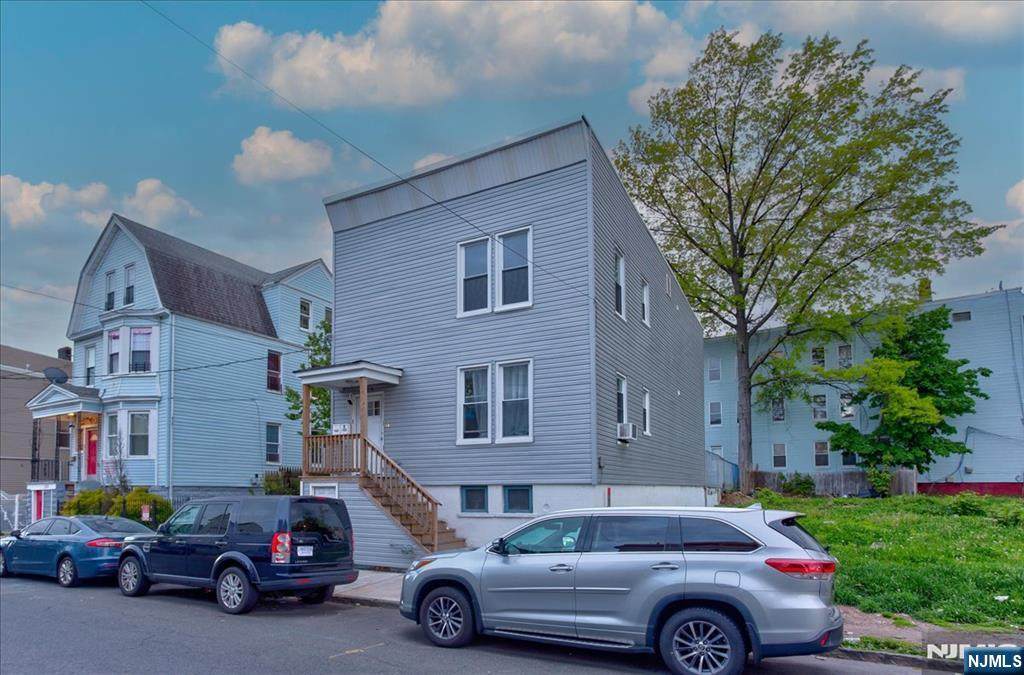 229 21st Street - Photo 1