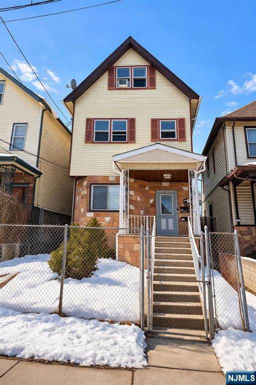 832 Parker Street - Photo 1