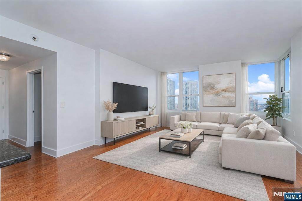 88 Morgan Street - Photo 1