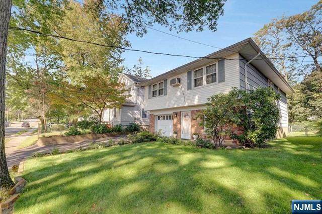 73 Columbus - Photo 1