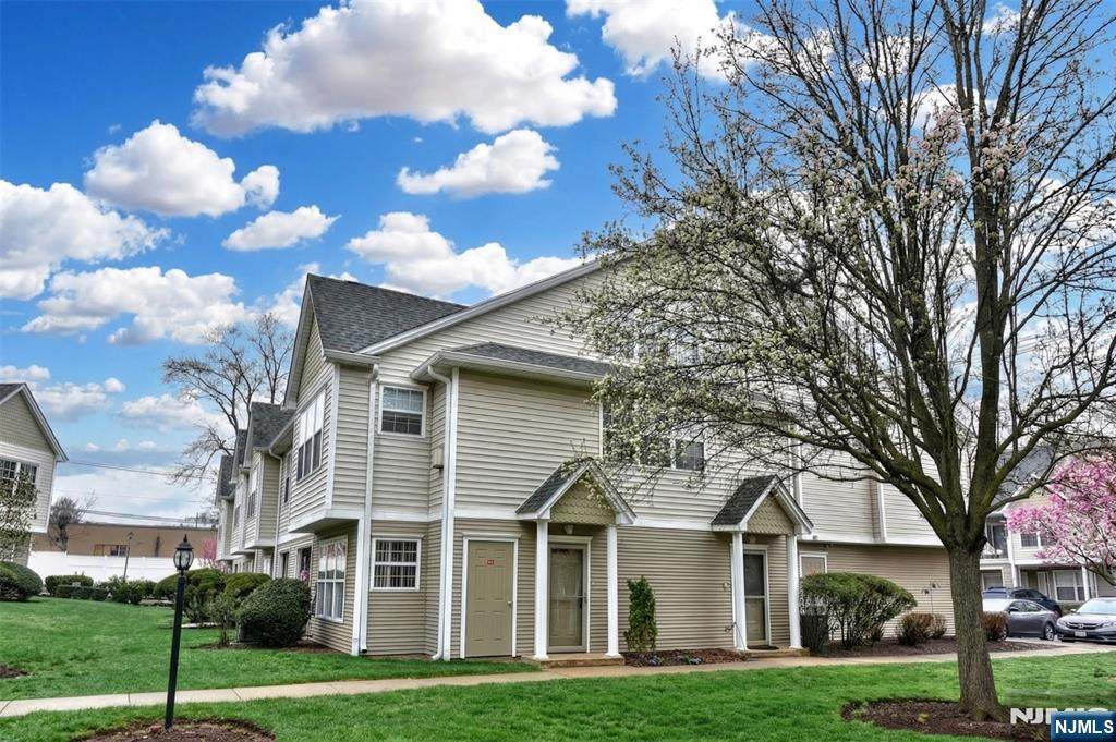 11 Collura Lane - Photo 1