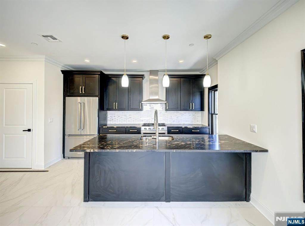 208 Nwk Pompton - Photo 1