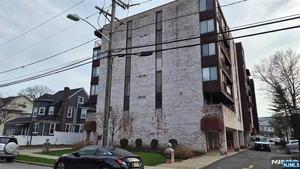 55 Clinton Place - Photo 1