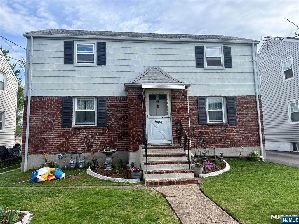 47 Macarthur - Photo 1