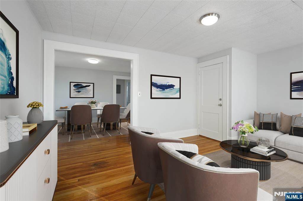 23 Meeker - Photo 1