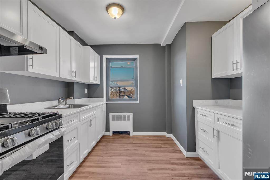 208 Anderson Street - Photo 1