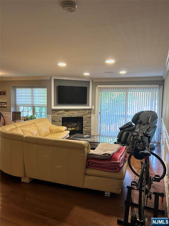 517 Windsor - Photo 1