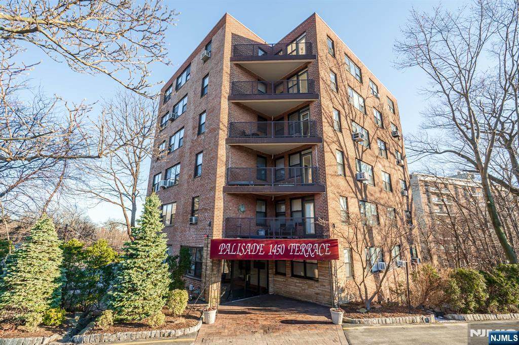 1450 Palisade - Photo 1