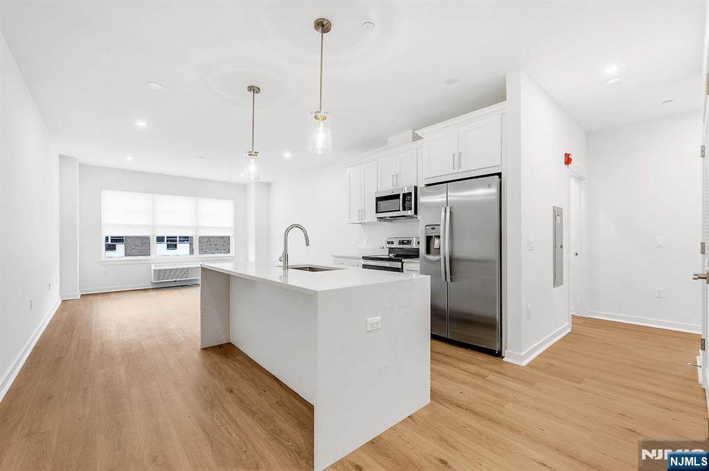 74 Clarendon - Photo 1