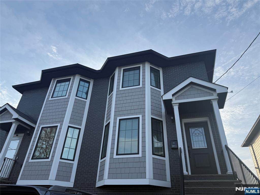 43 Jackson - Photo 1