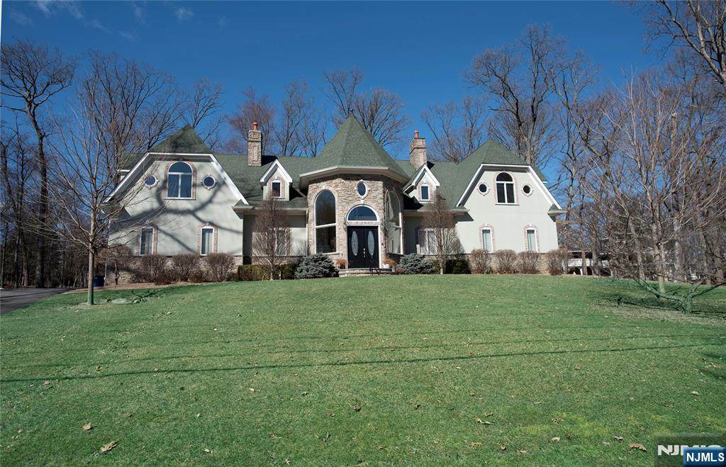 673 Glendale - Photo 1
