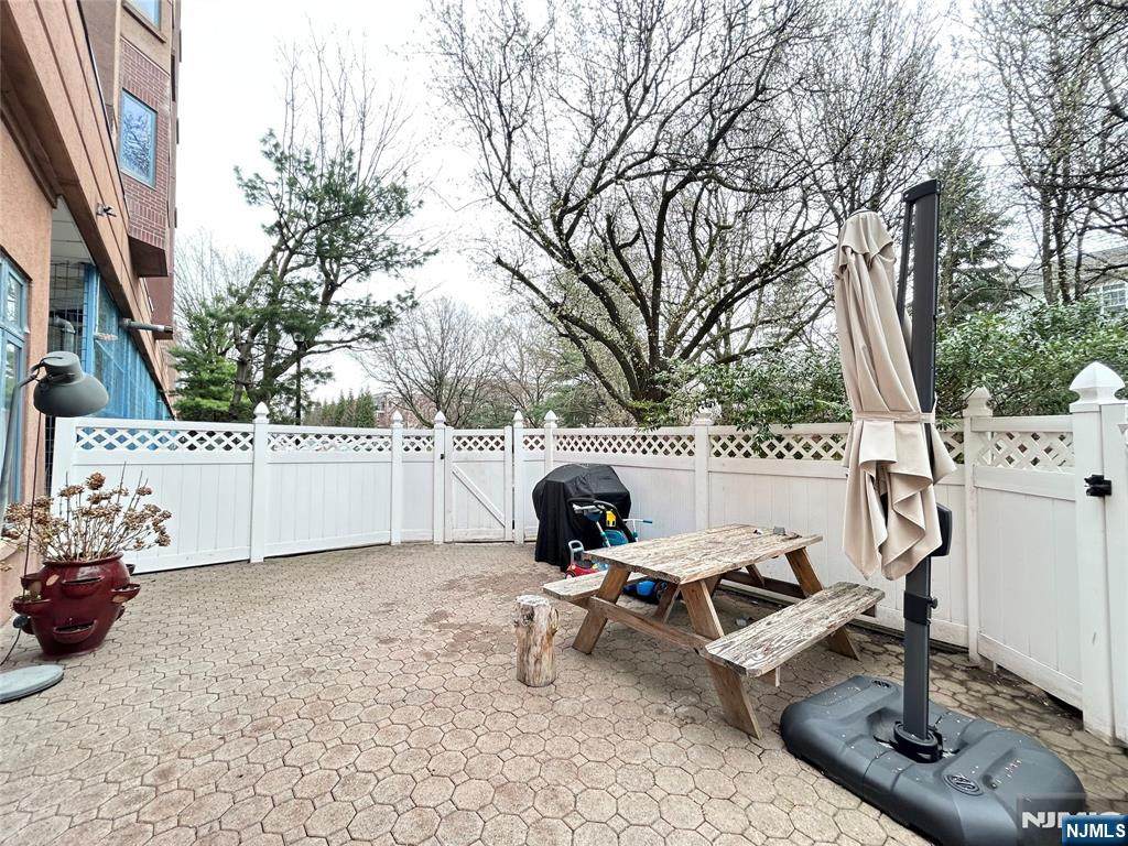 18 Independence - Photo 1