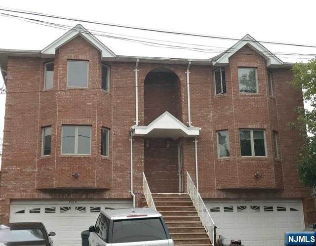 441 Hillcrest - Photo 1
