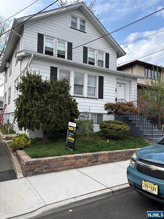 35 Charles - Photo 1