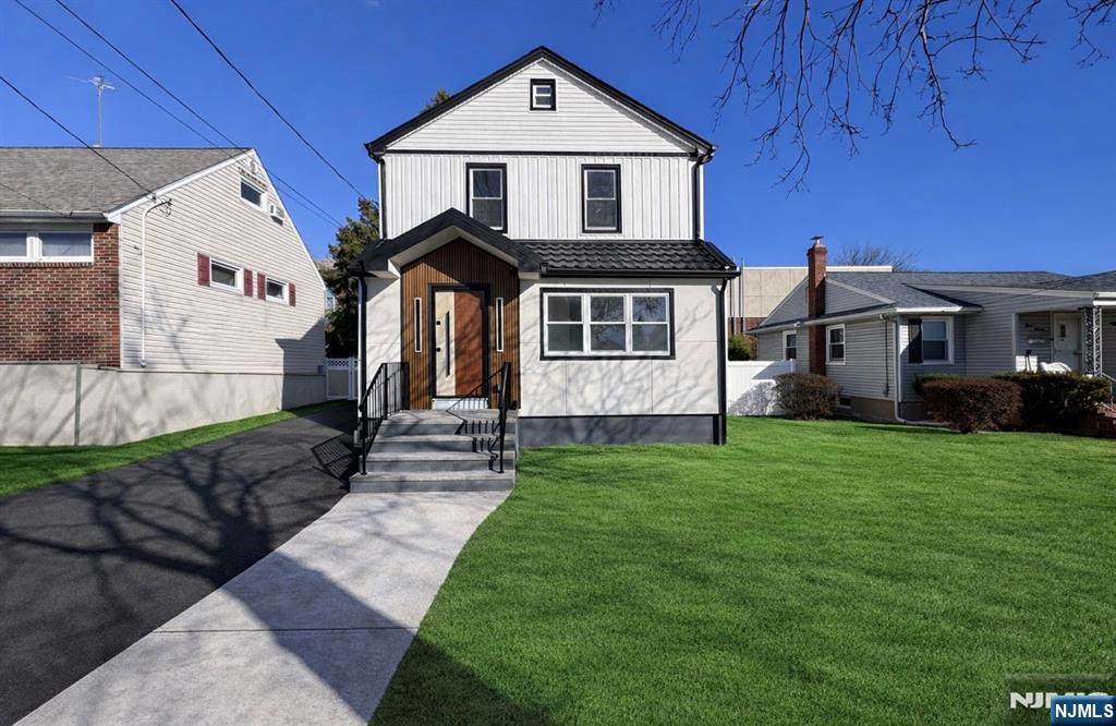 309 Ottawa Avenue - Photo 1